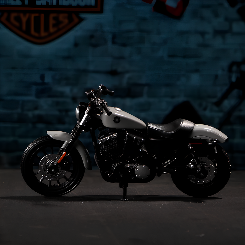 Miniatura Harley Davidson Sportster Iron 883 2022 1:18