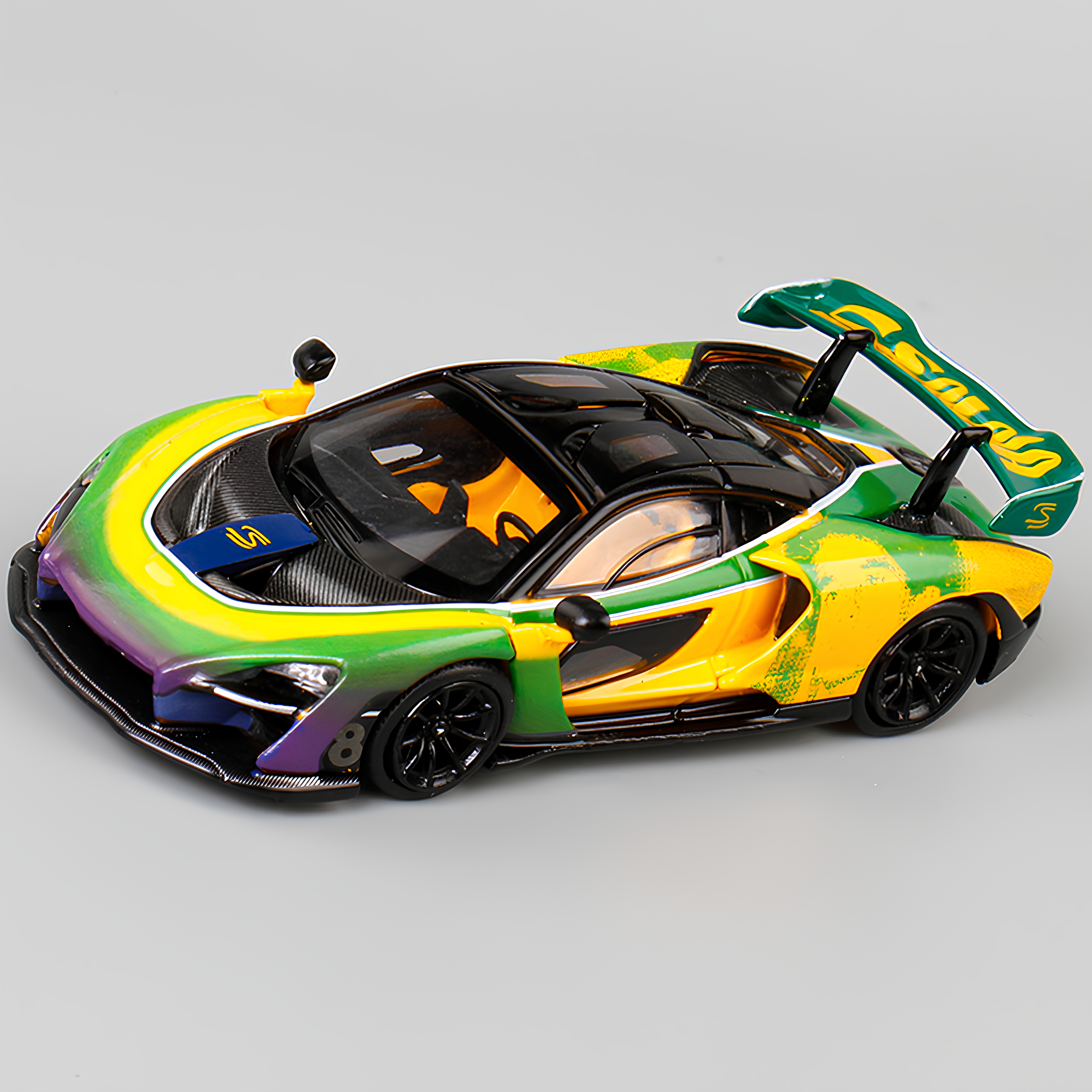 (2024) Die-cast McLaren Senna Sempre 1:64