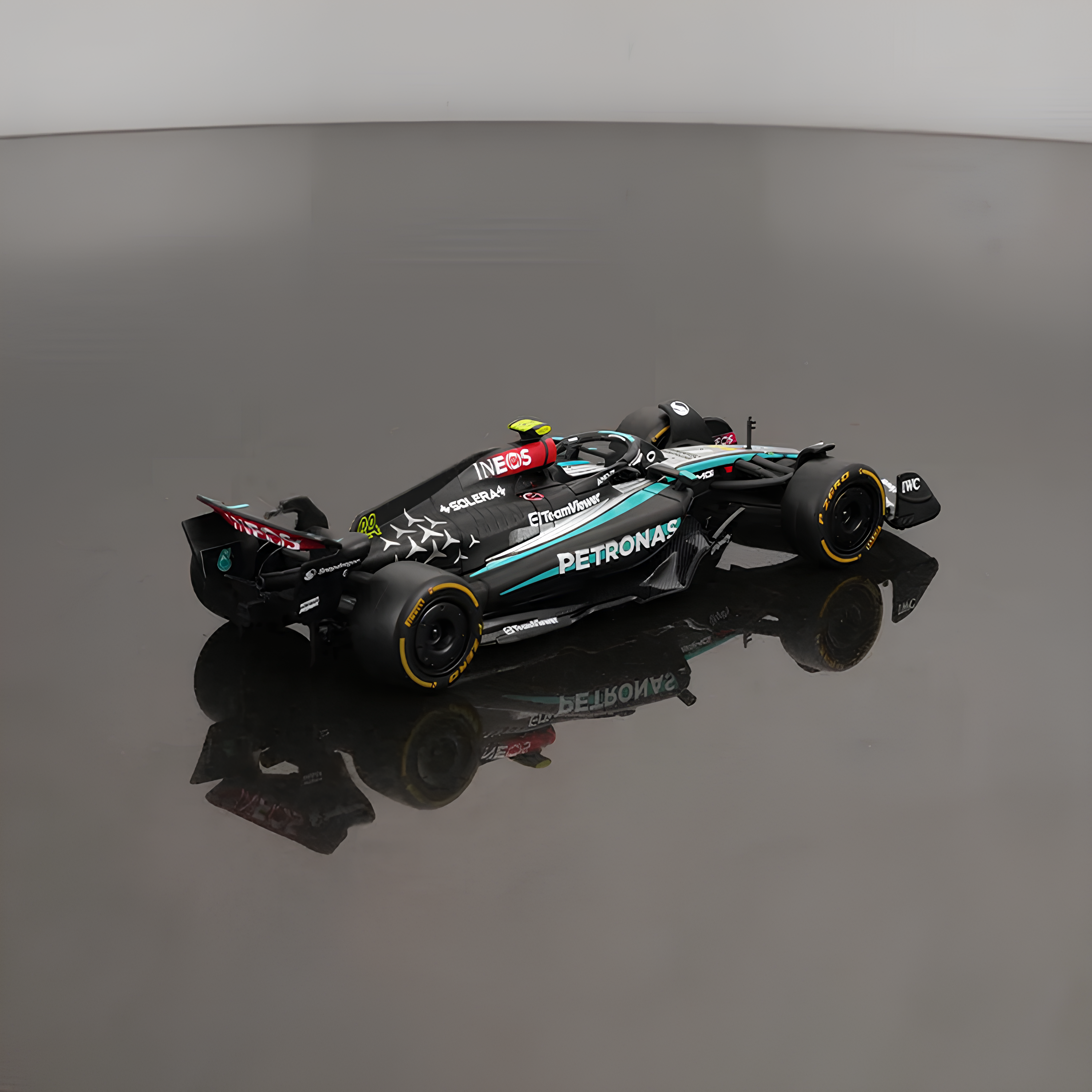 (2024) F1 Die-cast Mercedes W15 Performance 1:43