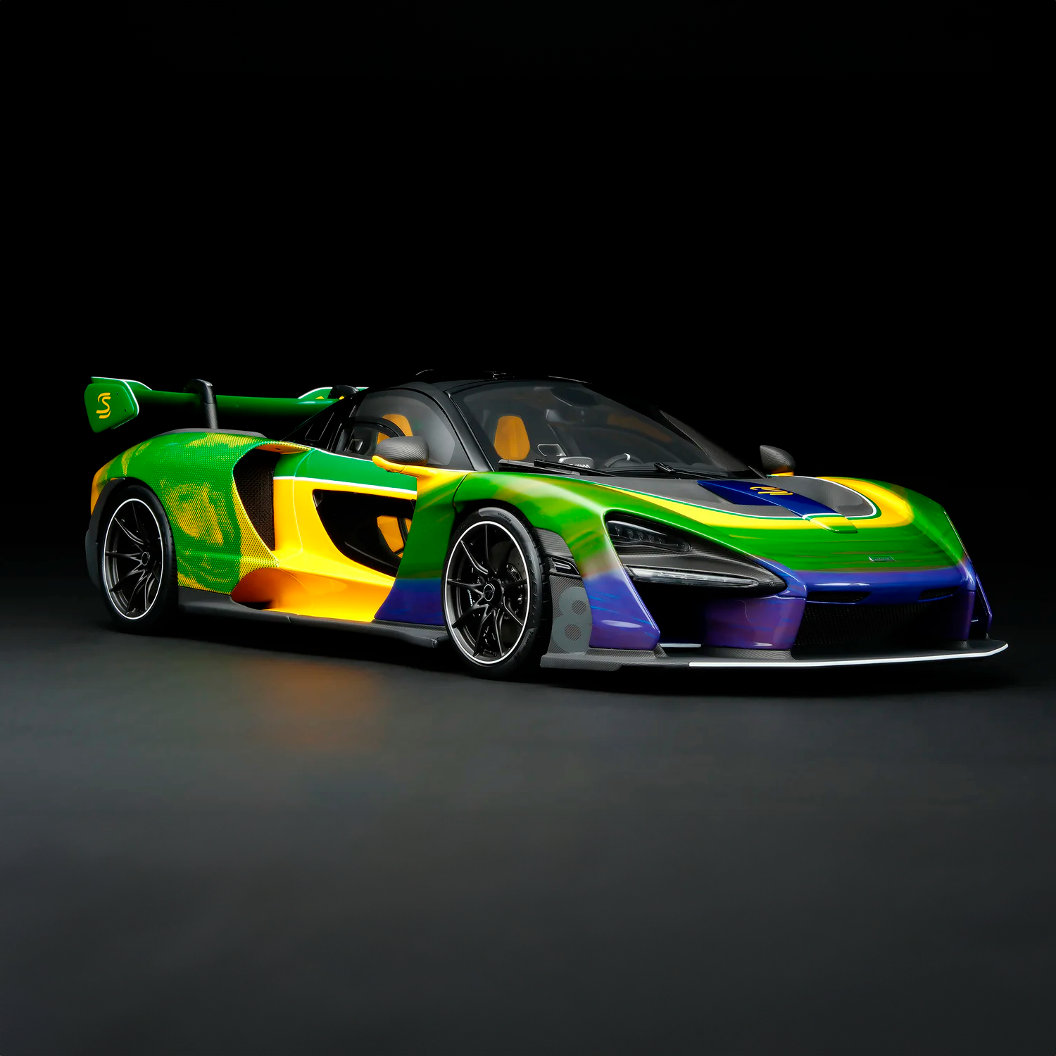 (2024) Die-cast McLaren Senna Sempre 1:64
