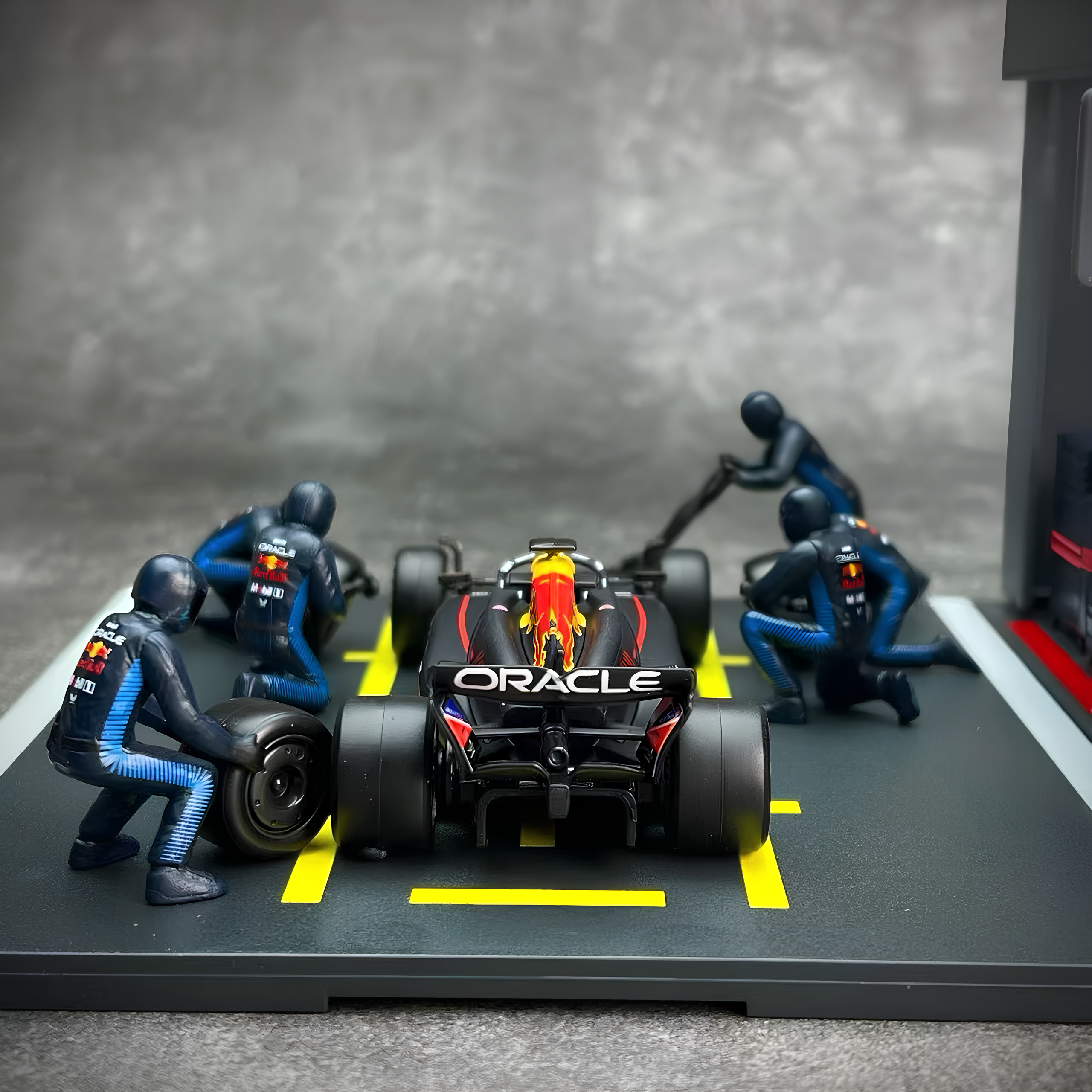 (2024) F1 Die-cast Boxes Pit Pass Escala 1:43